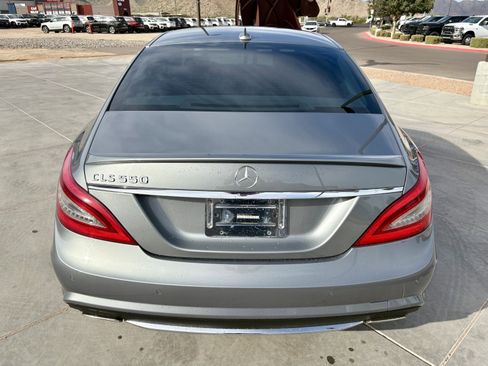Used 2012 Mercedes-Benz CLS 550 image 4