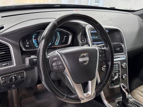 Used 2015 Volvo XC60 T6 Premier Plus image 9