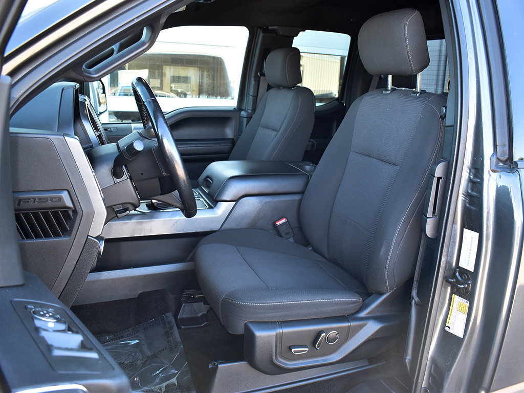 Used 2017 Ford F150 XLT w/ Equipment Group 302A Luxury AWD/4WD image 5