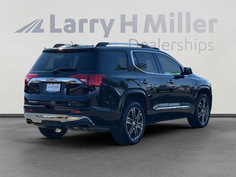 Used 2017 GMC Acadia Denali w/ Technology Package FWD image 6