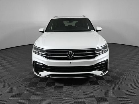 Used 2024 Volkswagen Tiguan SEL R-Line AWD/4WD image 33