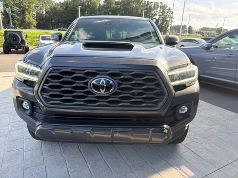 Used 2023 Toyota Tacoma TRD Sport AWD/4WD image 2