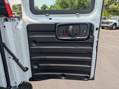 New 2026 GMC Savana 3500 Extended RWD image 24