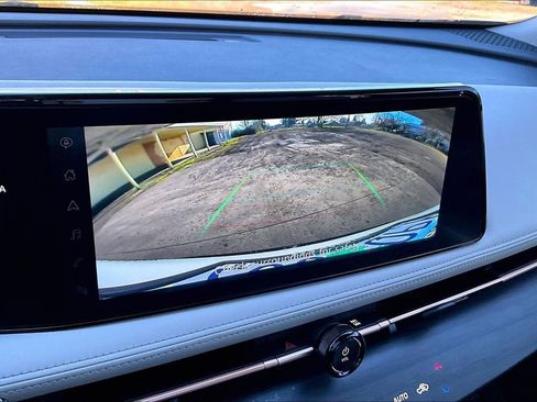 Used 2023 Nissan Ariya FWD image 30