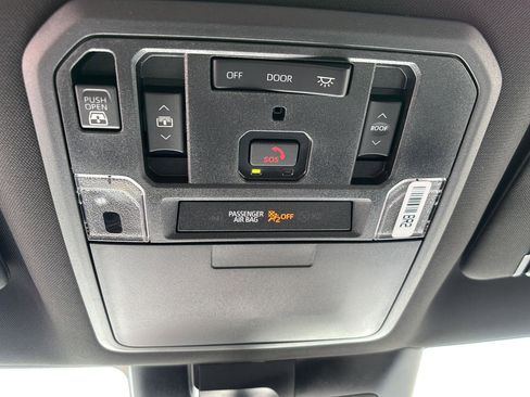 New 2026 Toyota Tundra Limited AWD/4WD image 28
