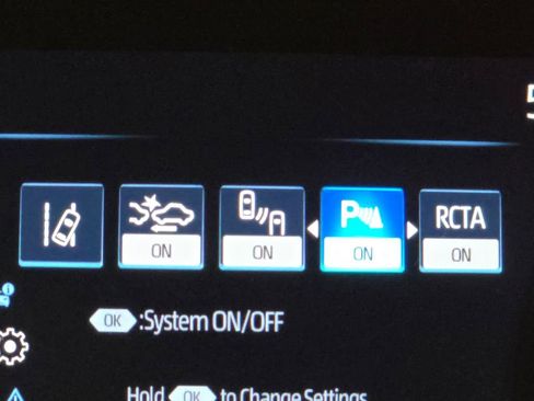 Used 2024 Toyota Sienna Platinum image 33