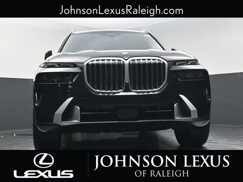 Used 2025 BMW X7 xDrive40i w/ Premium Package AWD/4WD image 15