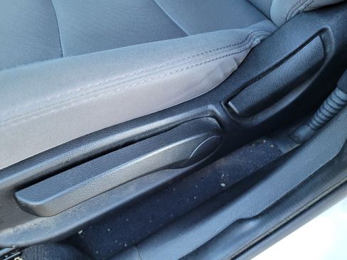 Used 2016 Hyundai Elantra SE image 20