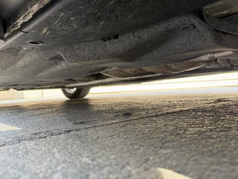 Used 2017 Chrysler Pacifica Touring-L Plus image 8