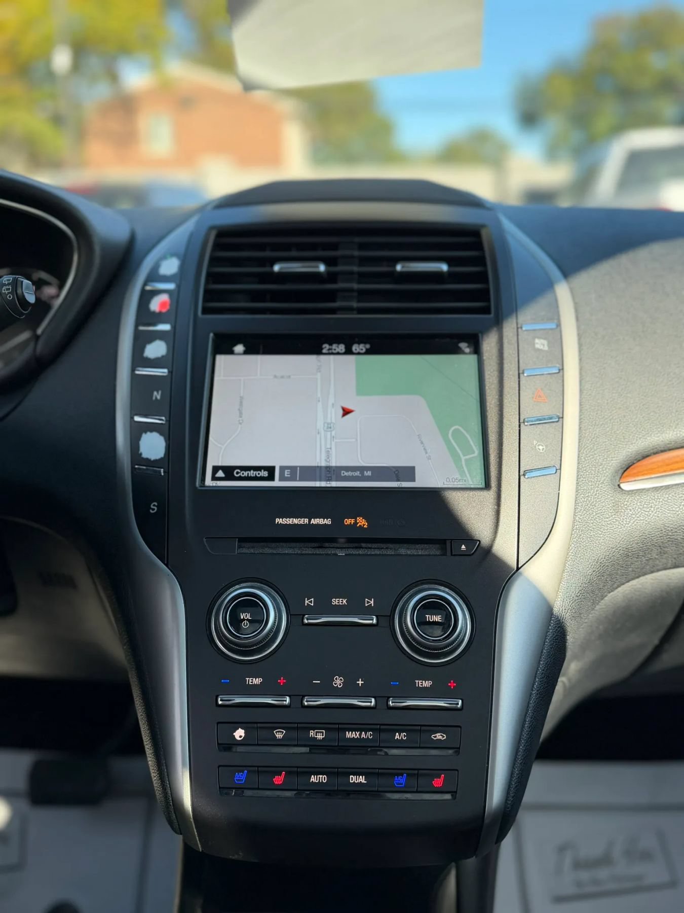 Used 2017 Lincoln MKC Reserve AWD/4WD image 18