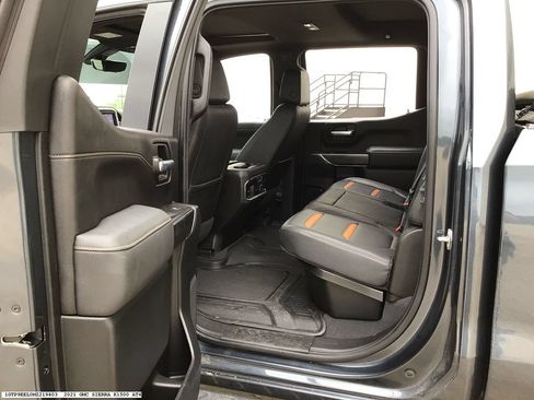 Used 2021 GMC Sierra 1500 AT4 w/ AT4 Premium Package AWD/4WD image 9
