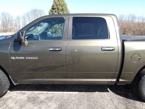 Used 2012 RAM 1500 Classic SLT image 32