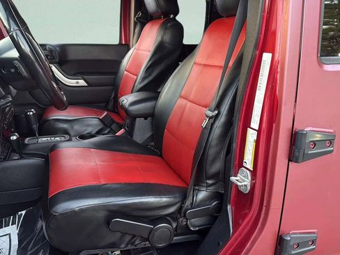 Used 2012 Jeep Wrangler Unlimited Sahara w/ Dual Top Group image 22