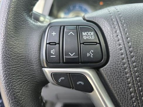 Used 2020 Toyota Sienna XLE w/ XLE Navigation Package AWD/4WD image 27