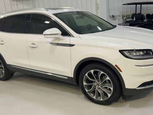 Used 2023 Lincoln Nautilus Reserve w/ Luxury Package AWD/4WD image 3