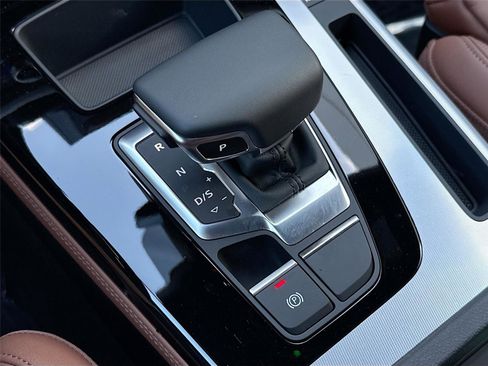 Certified 2023 Audi Q5 2.0T Premium Plus w/ Premium Plus Package image 16