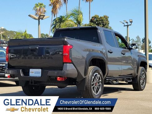 Used 2025 Toyota Tacoma TRD Sport RWD image 11