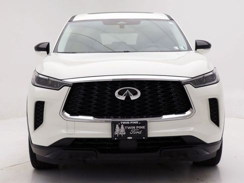 Used 2023 INFINITI QX60 Pure image 3