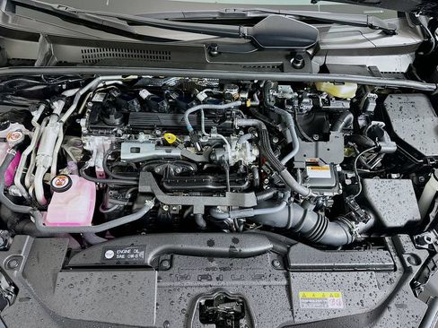 Used 2026 Toyota Prius Plug-In Hybrid FWD image 28
