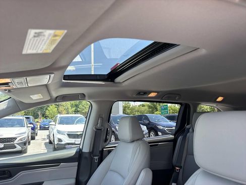 Used 2022 Honda Odyssey EX-L image 9