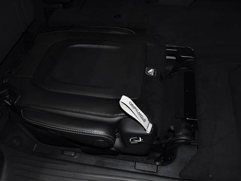New 2026 Chrysler Pacifica Select AWD/4WD image 37