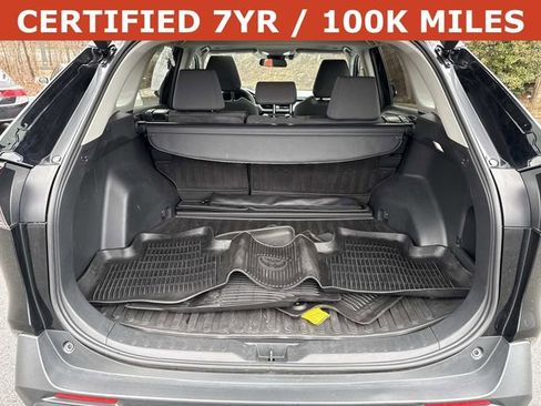 Used 2024 Toyota RAV4 XLE w/ Convenience Package image 12