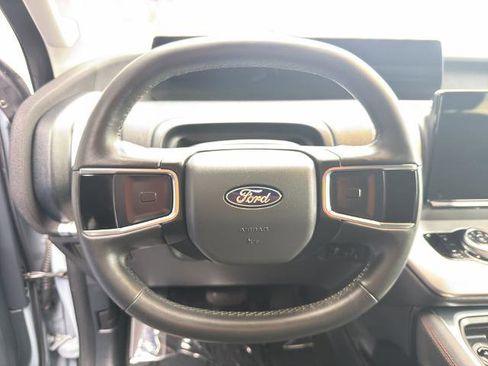 Certified 2025 Ford Expedition Active AWD/4WD image 24