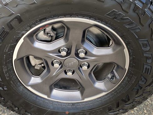 Certified 2021 Jeep Gladiator Rubicon image 28