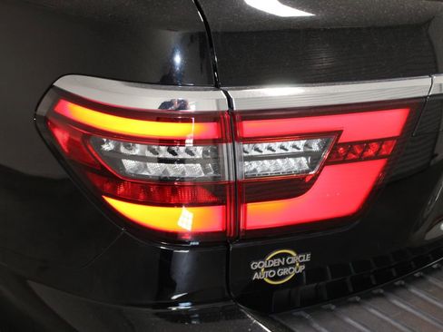 Used 2024 Nissan Armada SV w/ Cargo Package AWD/4WD image 56