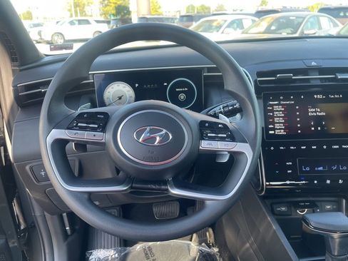 Used 2024 Hyundai Santa Cruz Night image 19