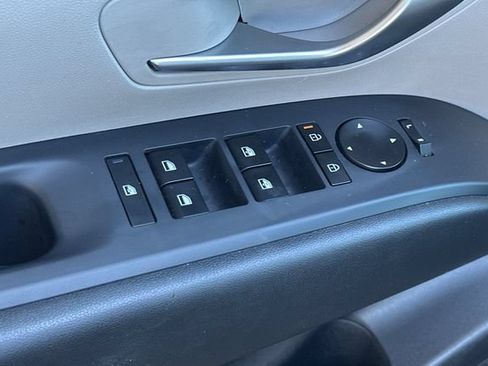 Used 2025 Hyundai Tucson SEL FWD image 14