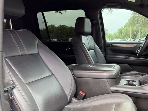 Used 2022 Chevrolet Suburban RST w/ Luxury Package AWD/4WD image 16