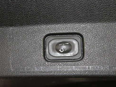 Used 2019 Ford Explorer Limited w/ Class III Trailer Tow Package image 28