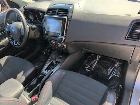 Used 2025 Mitsubishi Outlander Sport SE AWD/4WD image 31