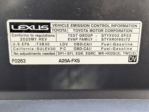 Used 2025 Lexus ES 300h w/ Premium Package image 24