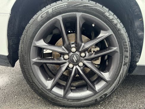 Used 2021 Dodge Challenger GT w/ Driver Convenience Group image 18