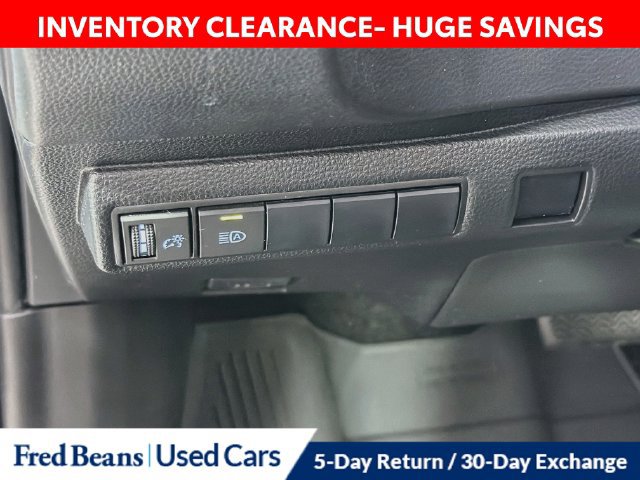Used 2021 Toyota Corolla SE FWD image 15