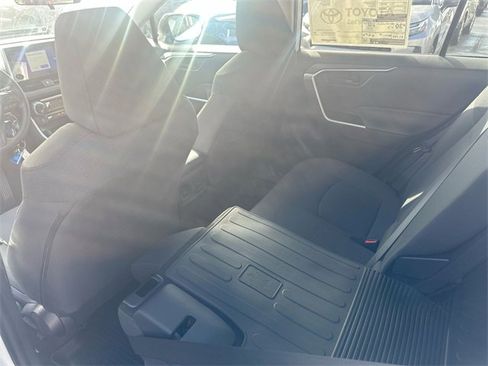 Used 2025 Toyota RAV4 LE image 31
