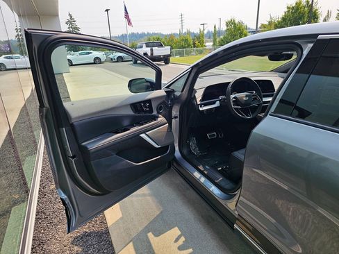 New 2026 Cadillac Optiq Luxury 1 AWD/4WD image 18