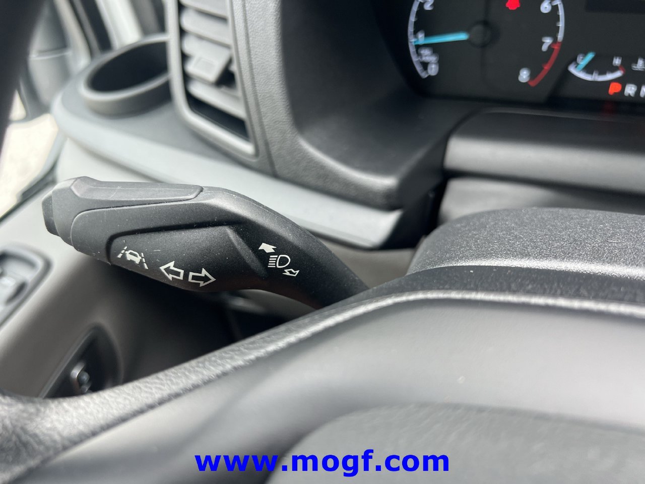 Used 2025 Ford Transit 350 XLT RWD image 11