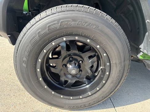 Used 2019 Jeep Wrangler Sport AWD/4WD image 11