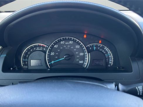 Used 2014 Toyota Camry XLE image 17