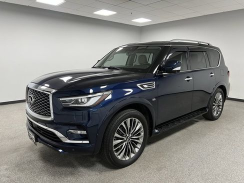 Used 2018 INFINITI QX80 4WD w/ Driver Assistance Package image 6