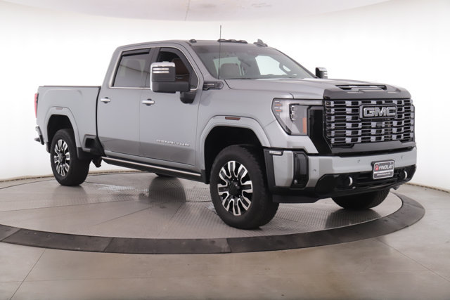 Used 2025 GMC Sierra 3500 Denali Ultimate AWD/4WD image 2