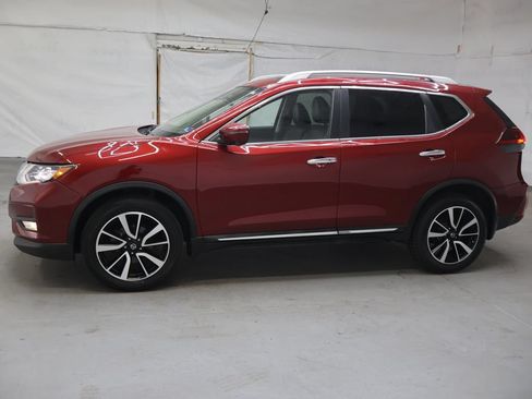 Used 2019 Nissan Rogue SL w/ Premium Package AWD/4WD image 4