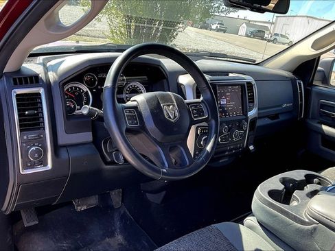 Used 2018 RAM 1500 Big Horn AWD/4WD image 9