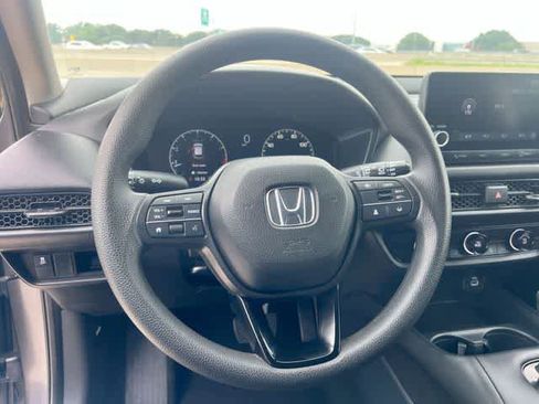 Used 2025 Honda HR-V LX image 17
