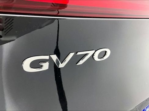 Used 2025 Genesis GV70 2.5T AWD/4WD image 14