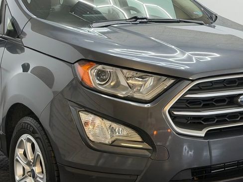 Used 2020 Ford EcoSport SE w/ SE Convenience Package image 2