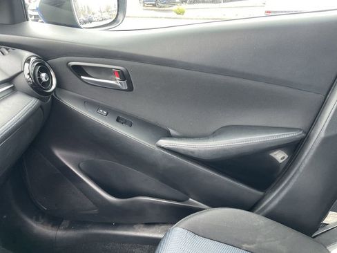 Used 2018 Toyota Yaris iA FWD image 19